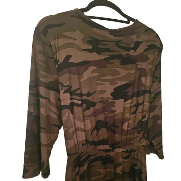 NWT | Fabulous | HTF | Hi/Lo Camo | V-Neck Maxi | Elasticized waist | Size: 3XL - Picture 7 of 15